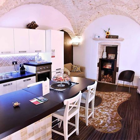 L'Angolo Di Gaudi, Casa Mila Putignano Ngoại thất bức ảnh